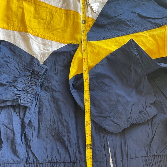 APEX ONE Windbreaker NOTRE DAME FIGHTING IRISH UNIVERSITY  size  Medium  unisex - Picture 5 of 16